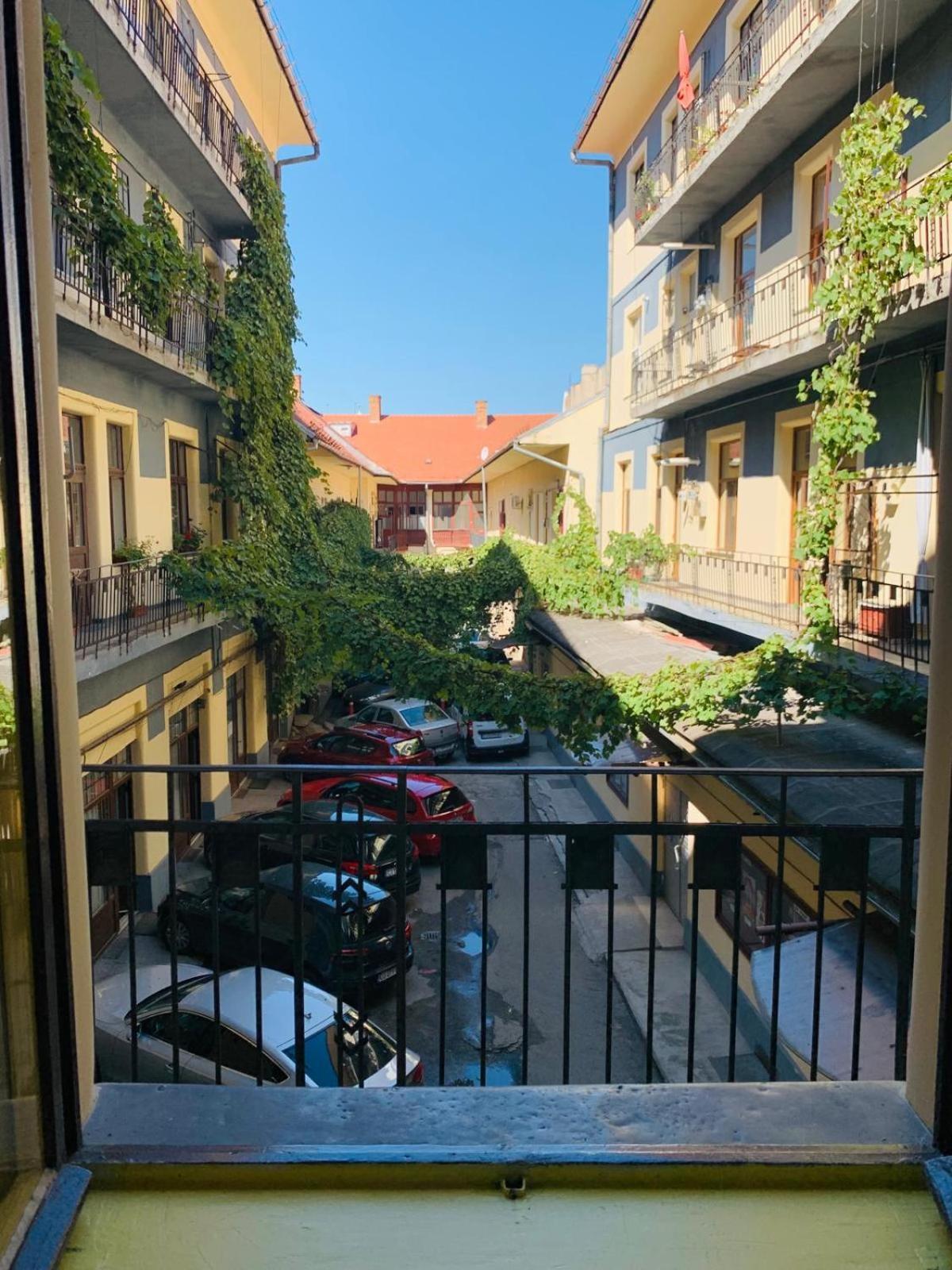 1900 Vetus Central Apartment คลูจ-นาโปกา ภายนอก รูปภาพ